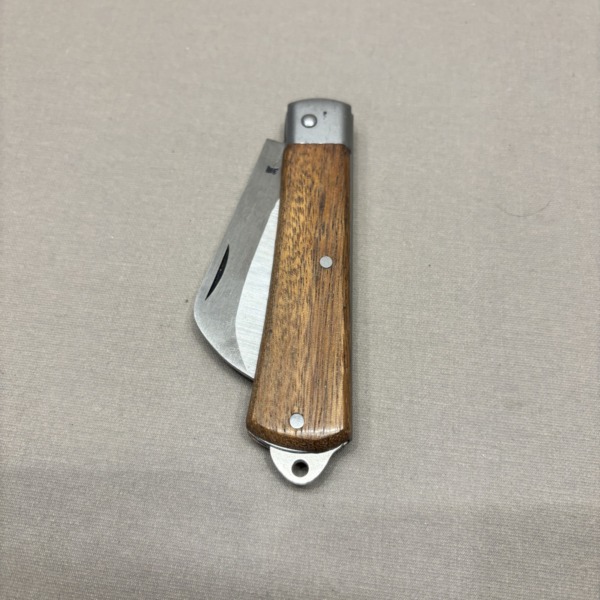 Japanisches Gärtnermesser